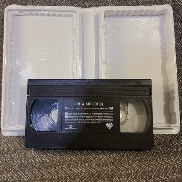The Wizard of Oz (VHS, 1999, Clam Shell Packaging) - Picture 7 of 8